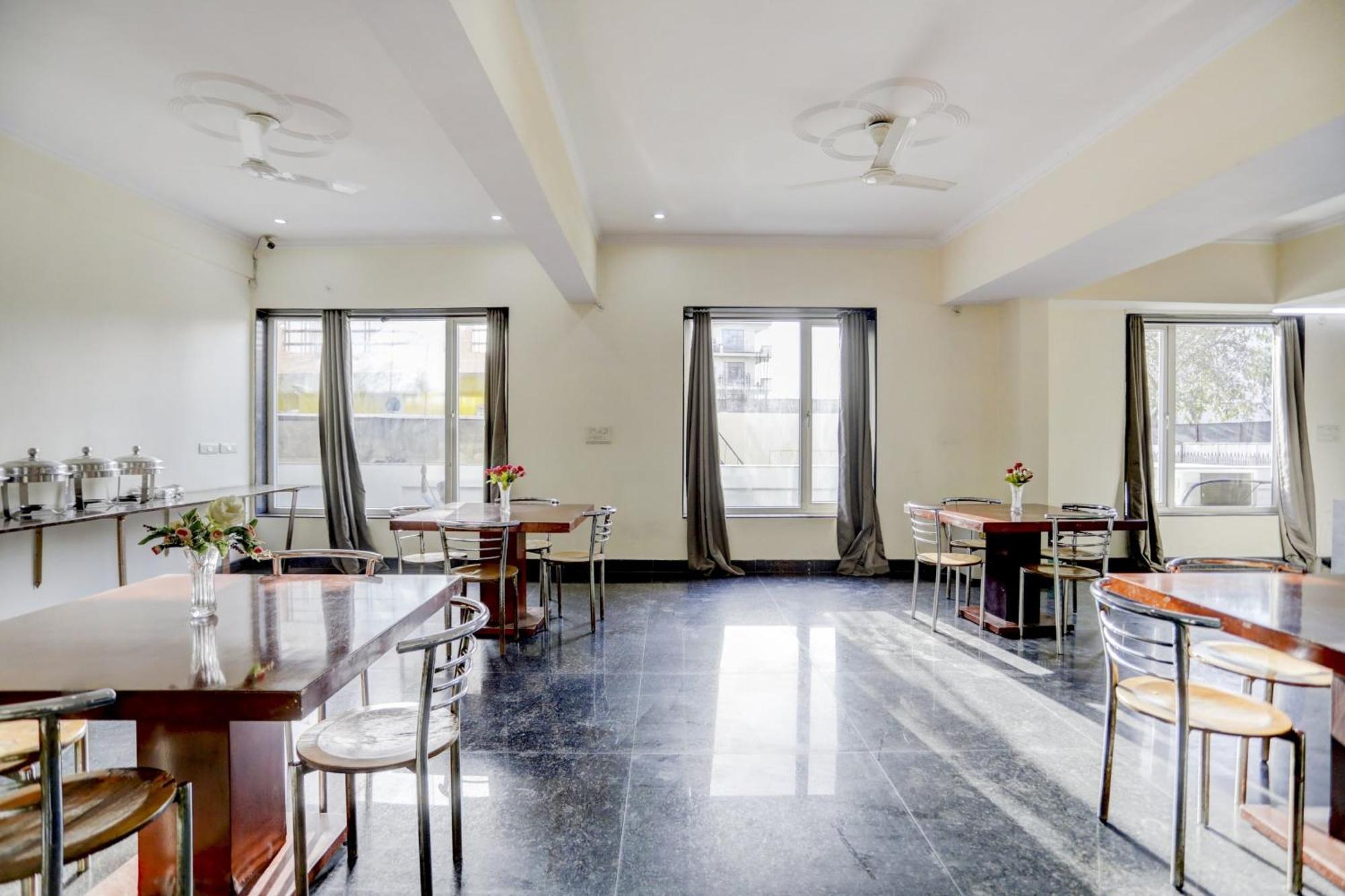 Super Town House Hi5 Aditya International Bhubaneswar Exterior photo